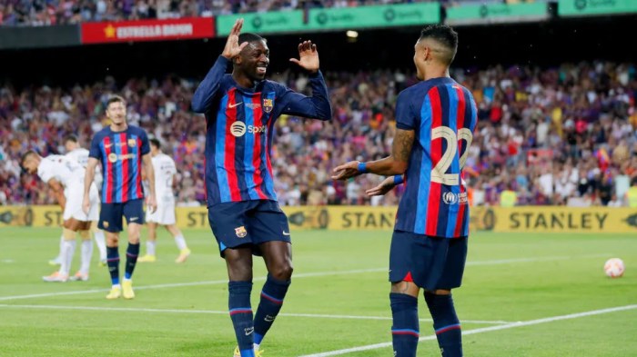 FC Barcelona Kehilangan Martínez, Bastoni Jadi Solusi Impian